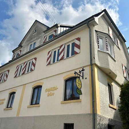 Brauereigasthof Schluesselkeller Ґінґен-ан-дер-Бренц Екстер'єр фото